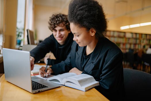 Navigating College Aid: Key Financial Resources for Deaf Students